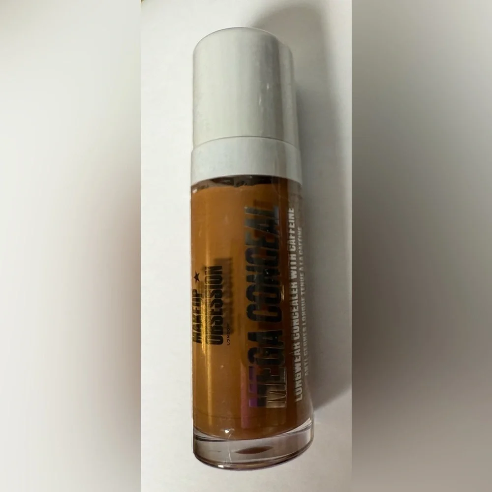 Makeup Obsession Mega Conceal in Shade 15